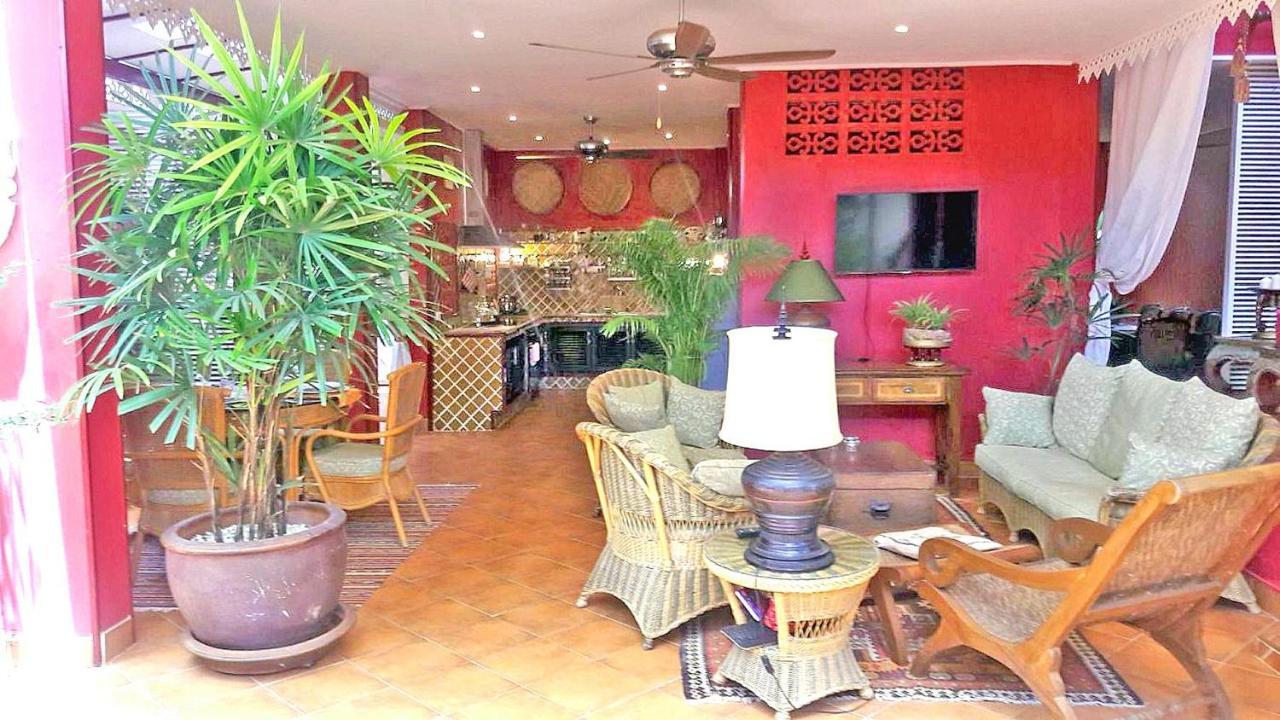 Amazing Tropical Family Thai Style Villa All Costs Included Pattaya Bagian luar foto